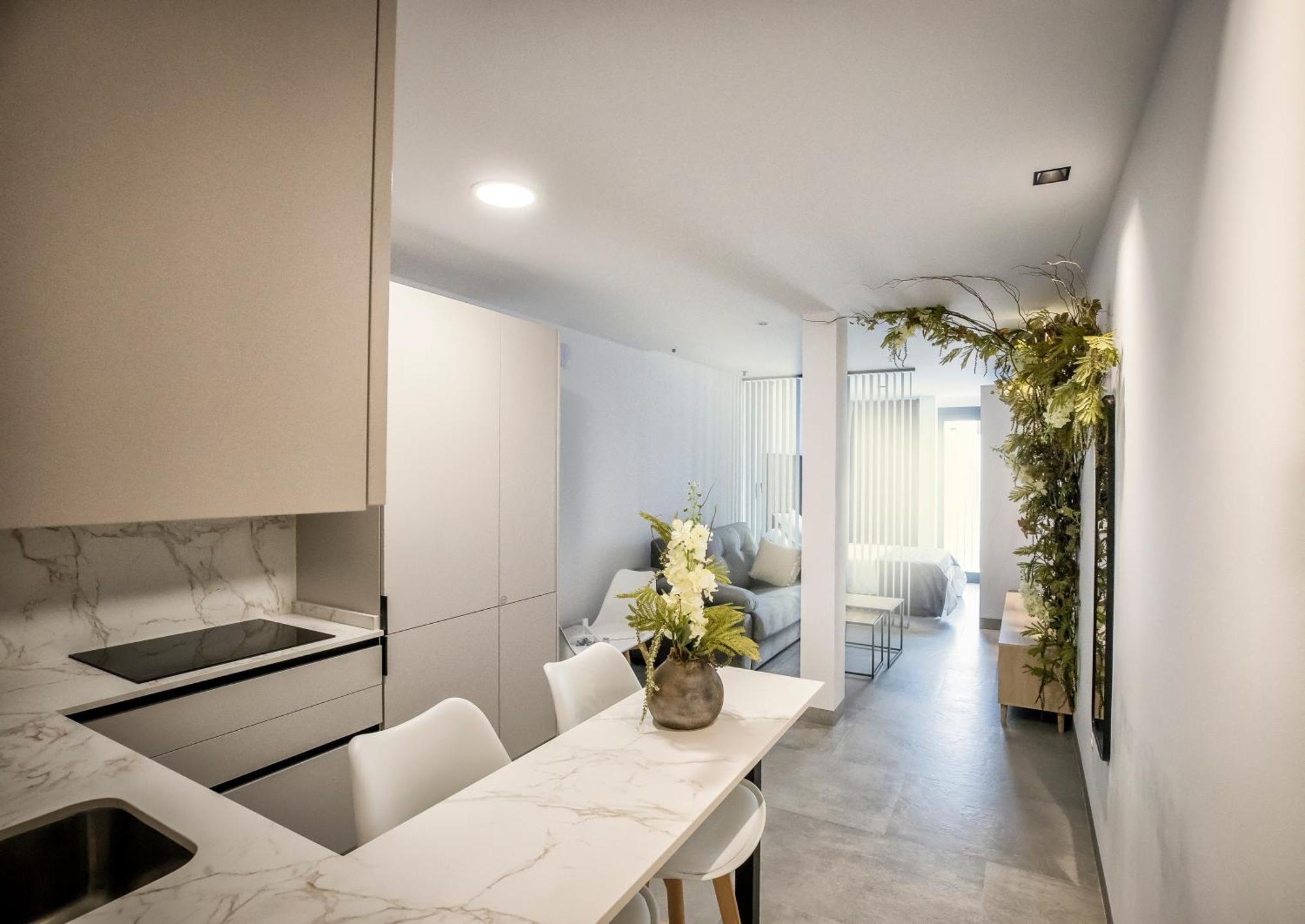 Riam Suites Apartamentos Лос-Паласьос-и-Вильяфранка Экстерьер фото