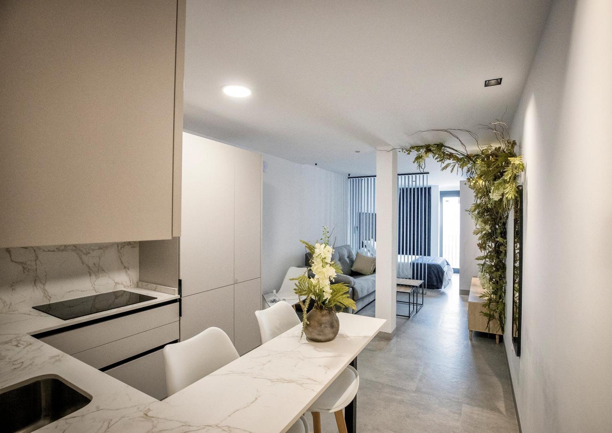 Riam Suites Apartamentos Лос-Паласьос-и-Вильяфранка Экстерьер фото