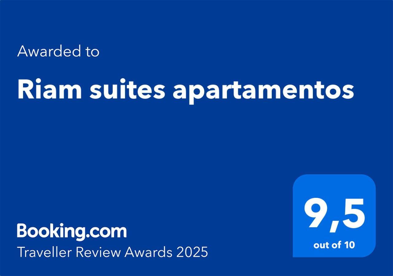 Riam Suites Apartamentos Лос-Паласьос-и-Вильяфранка Экстерьер фото